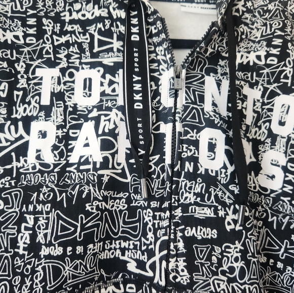 Toronto Raptors (Graffiti) Tracksuit - Picture 2 of 6